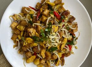 Foto resep Tumis 4 T (Taoge, Telur, Tempe, Tahu)