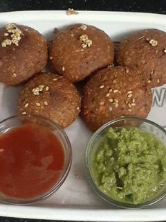 મકાઈ ના વડા (Makai Vada Recipe In Gujarati) રેસીપી મુખ્ય ફોટો