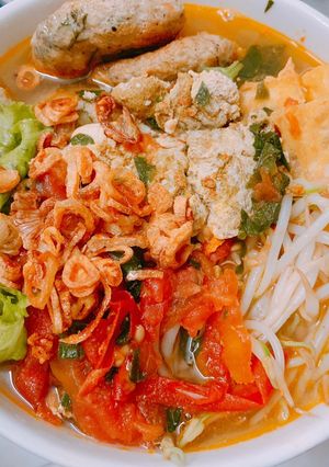 Hình của món Bún riêu.