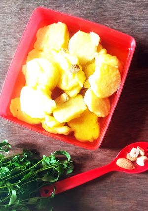 अमृतफळ (amrutfal recipe in marathi) रेसिपी चे मुख्य फोटो 