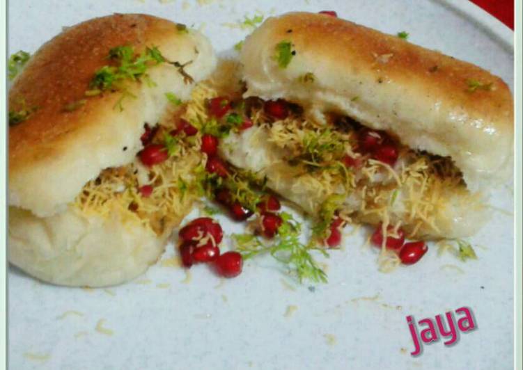 Step-by-Step Guide to Prepare Favorite Mumbai special Dabeli