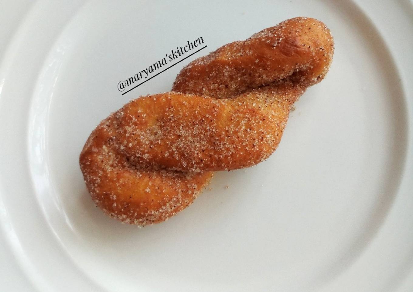 Kkwabaegi(twisted korean doughnut)