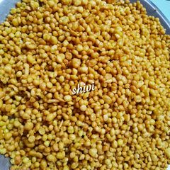 A picture of Besan Namkeen boondi.