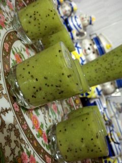 عکسی از دستور اسموتی کیوی