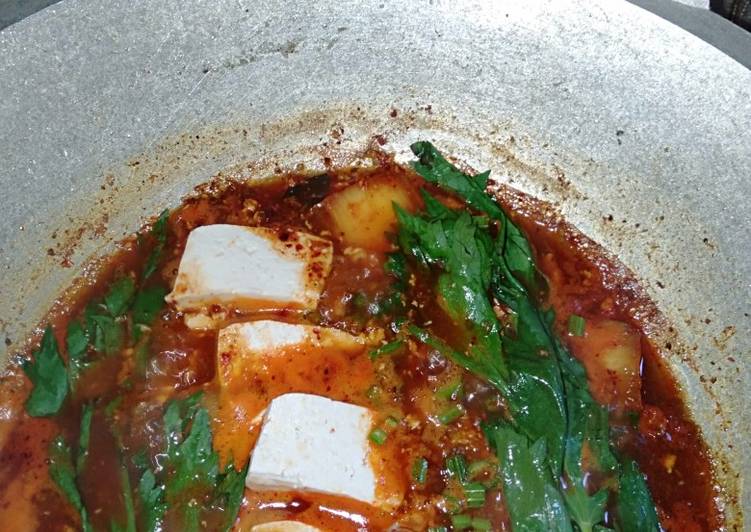  Resep  Sop kimchi dapur ndeso  oleh Alesha Putri Zahira 