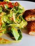 Milanesa de berenjena rellena de queso camembert