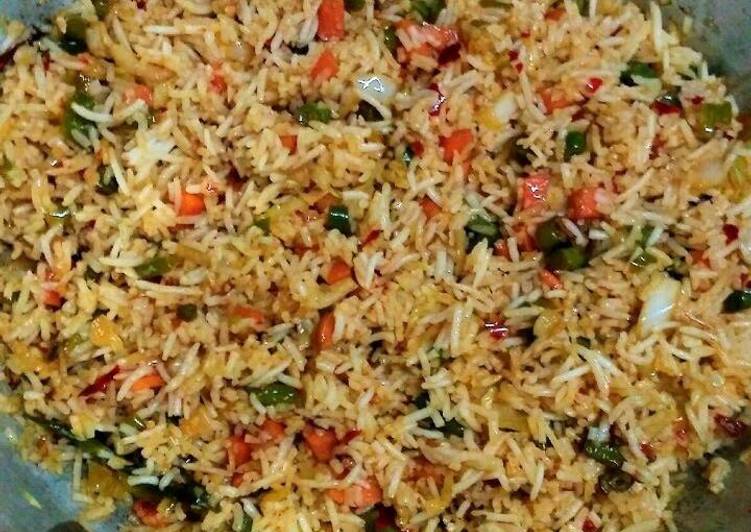 Steps to Make Ultimate Schezwan fried rice