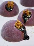 Mini sfere di panne cotte al radicchio, noci e aceto balsamico