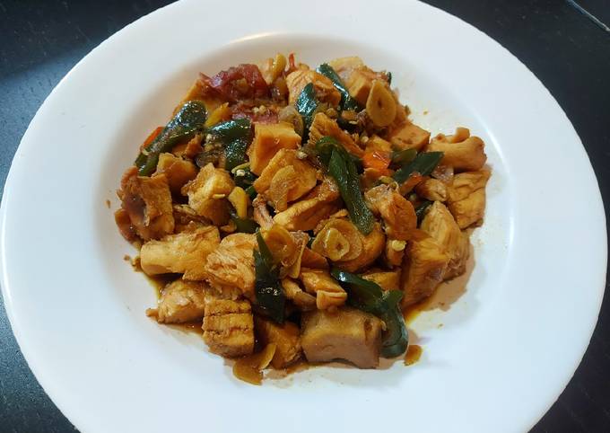 Yuk intip, Resep membuat Tumis ayam cabe hijau🍣 dijamin sedap