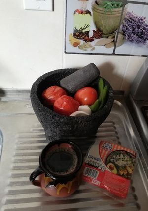 Una foto de Exquisita!! salsa roja del molcajete