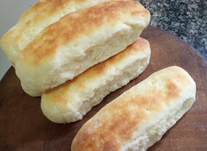 Una foto de Pan de pancho sin gluten para Almi 🥰