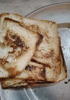 ब्रेड टोस्ट (Bread toast recipe in Hindi) रेसिपी मुख्य फोटो