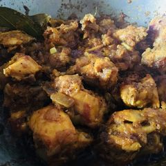 A picture of Chicken Kosha.