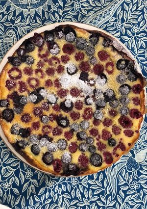 A picture of Berries clafoutis.