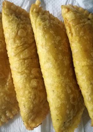 Una foto de Empanadas de verde con queso
