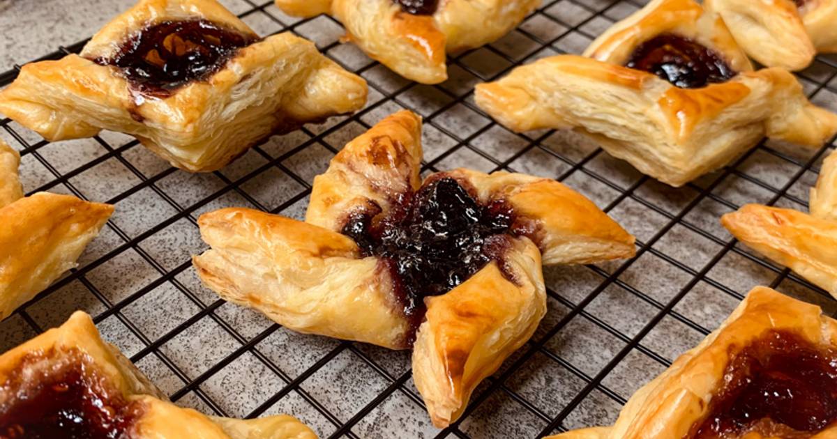 Resep Puff Pastry Mudah! Simple Jam Tarts oleh benika's delight Cookpad
