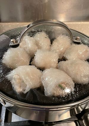 A picture of Pork & Ginger Steamed Dumplings.