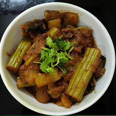 A picture of Delicious Drumstick Mango Curry Recipe.