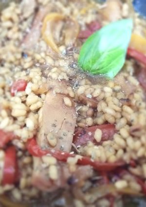 Una foto de Arroz Meloso Entre Oriente y Occidente