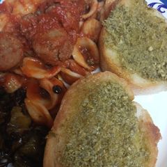 A picture of Orecchiette Pasta and Pesto Baguette.
