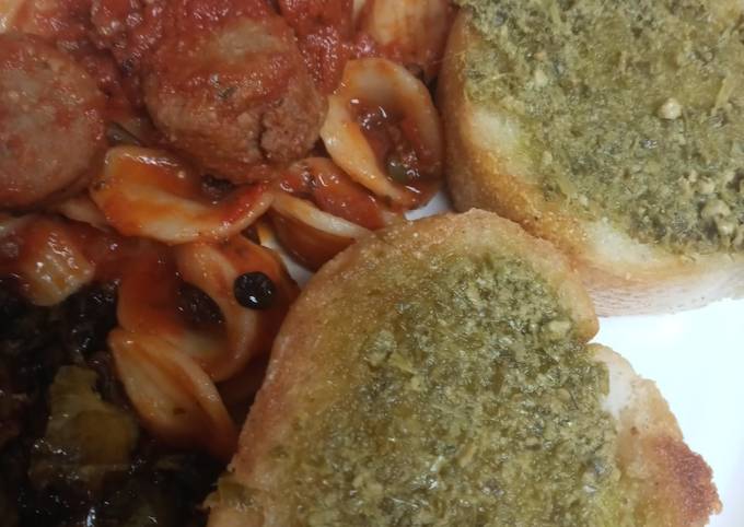 Orecchiette Pasta and Pesto Baguette