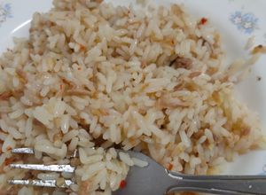 Foto principal de Arroz frito con atún ajo y guindilla