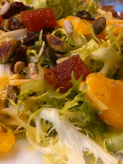 Una foto de Ensalada de naranja y membrillo