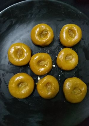 দুটি আইটেমে তালের প্যারা সন্দেশ রেসিপির প্রধান ছবি
