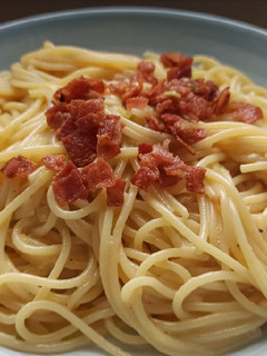 Una foto de Pasta con salsa de puerros