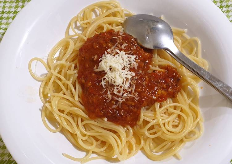 27. Spaghetti Bolognese