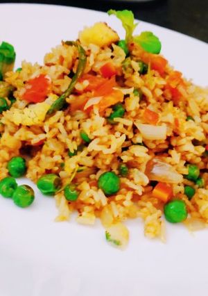 A picture of Chak Angouba vegetable pulao.
