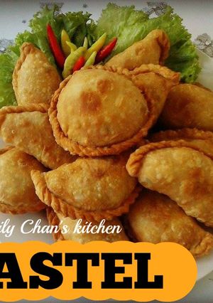 Foto resep PASTEL RENYAH ISI BIHUN ala bu Fatmah Bahalwan