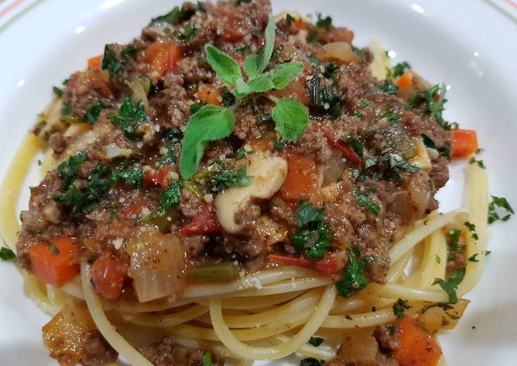 Recipe of Ultimate Spaghetti with Beef and Mushroom Bolognese