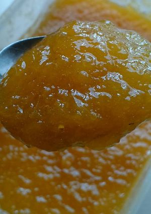 Hình của món Mứt xuân đào (đào ruột vàng).