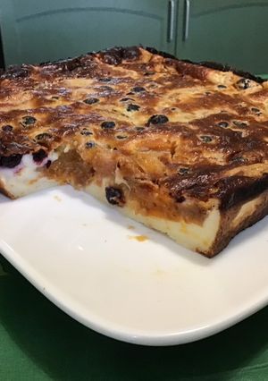 Une photo de Flan aux abricots et myrtilles