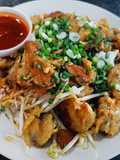 Crispy Mussel Pancake (Hoy Tod)