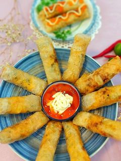 Hình của món Cơm nguội cuốn.