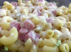 Una foto de Macarrones con queso al verdeo