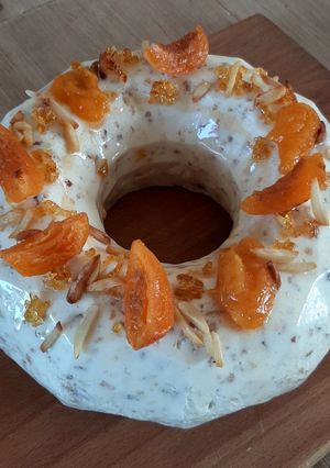 Une photo de Entremet abricots miel & amandes