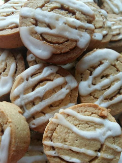 A picture of Vickys Cinnamon Roll Cookies, GF DF EF SF NF.