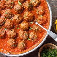 A picture of Meatballs in Tomato Sauce.