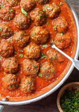 A picture of Meatballs in Tomato Sauce.