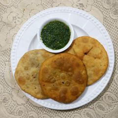 A picture of Baked jodhpuri kachori.
