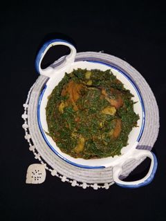पालक आलू की सब्जी (Palak Aloo ki Sabji recipe in Hindi) रेसिपी मुख्य फोटो