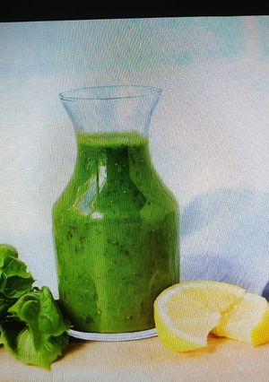 A picture of Lemon vinaigrette garlic basil.