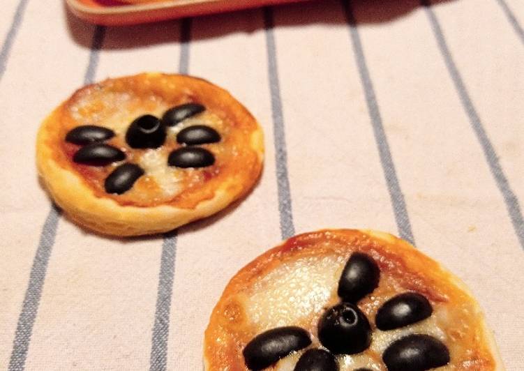 Recipe of Perfect Pizzette-ragnetto