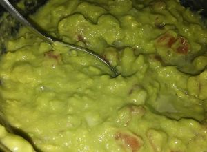 Una foto de Guacamole casero