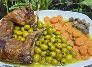Une photo de Lapin aux olives 🫒 et champignons 🍄