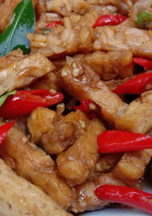 Foto resep Tumis tempe tahu pedas