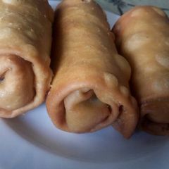 A picture of Vegetable spring rolls.